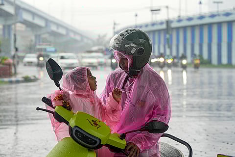 Weather: Rain in Kolkata